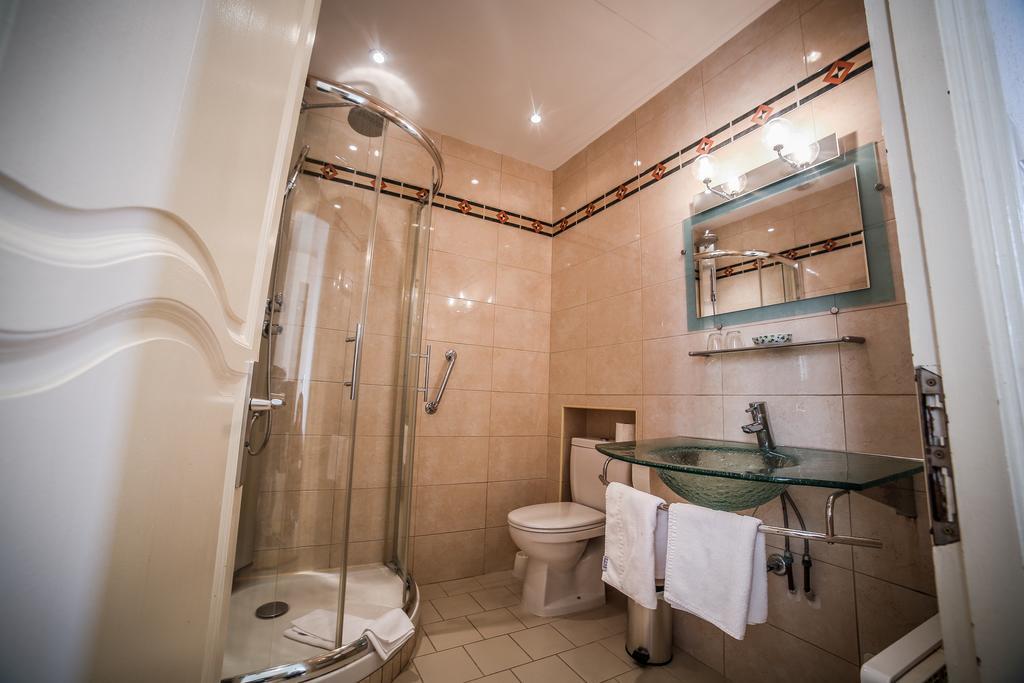 Castellu Rossu Hotel Lucciana  Bagian luar foto