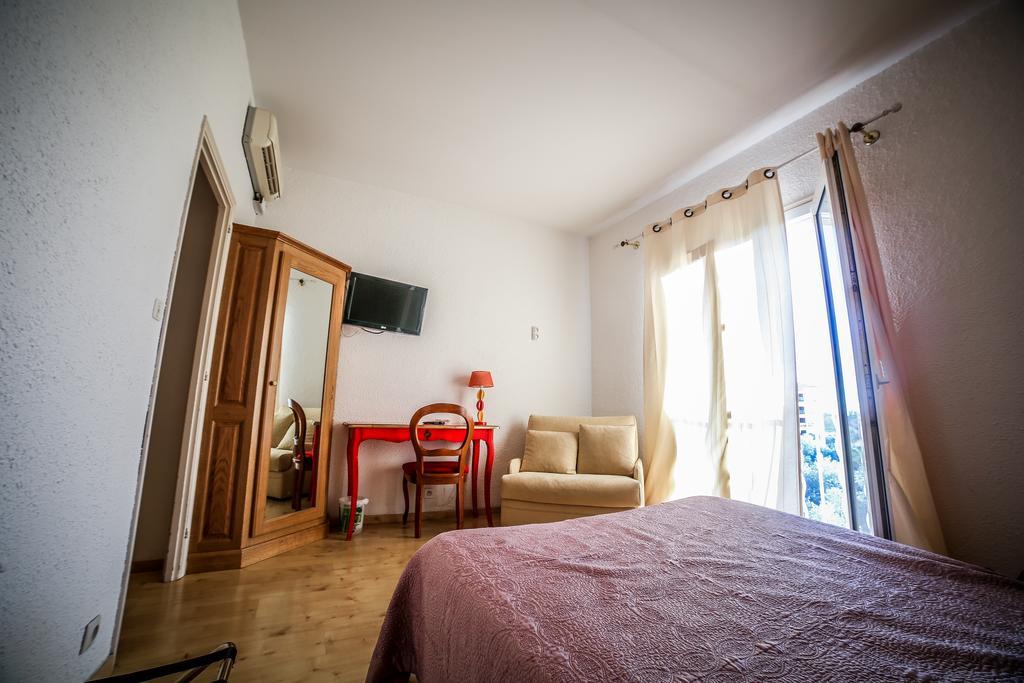 Castellu Rossu Hotel Lucciana  Bagian luar foto