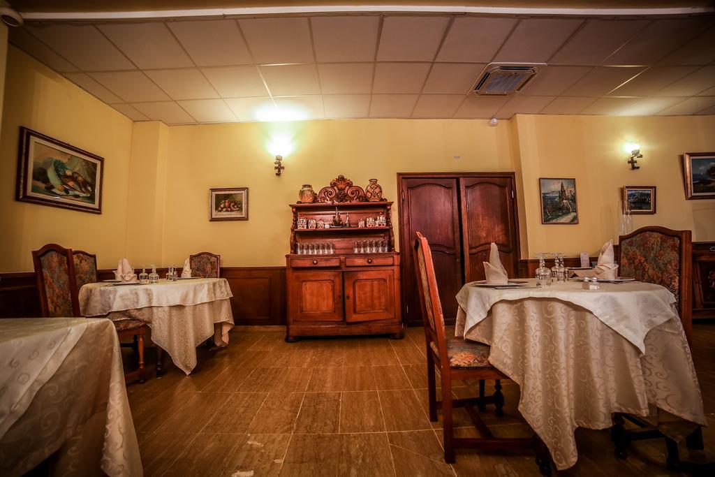 Castellu Rossu Hotel Lucciana  Bagian luar foto