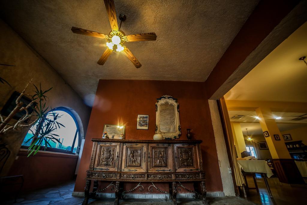 Castellu Rossu Hotel Lucciana  Bagian luar foto