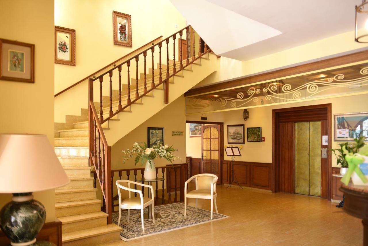 Castellu Rossu Hotel Lucciana  Bagian luar foto