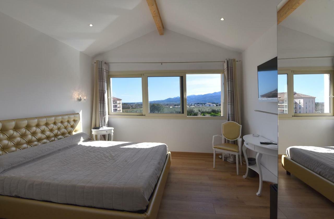 Castellu Rossu Hotel Lucciana  Bagian luar foto